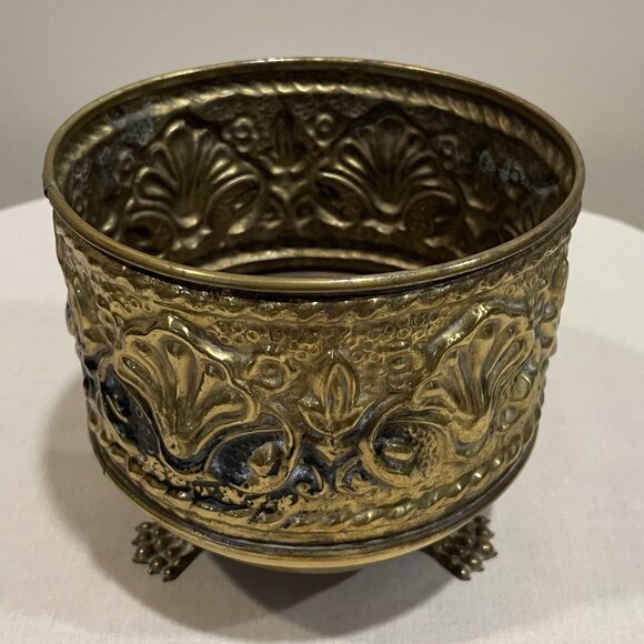 Vintage Embossed Brass Planter Pot Tri-Foot Claw Feet, MCM Elpec England Decor - Picture 1 of 12